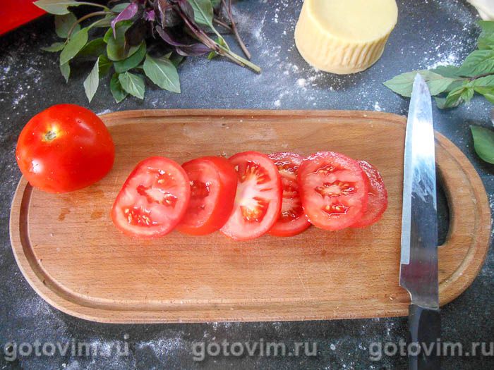 Фотографии рецепта Закусочные слойки «Капрезе», 01 Закусочные слойки «Капрезе», Шаг 01