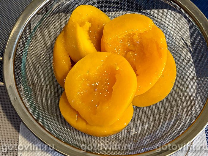 Фотографии рецепта Торт из орехового безе с желе из творога и персиков, 02 Торт из орехового безе с желе из творога и персиков, Шаг 02