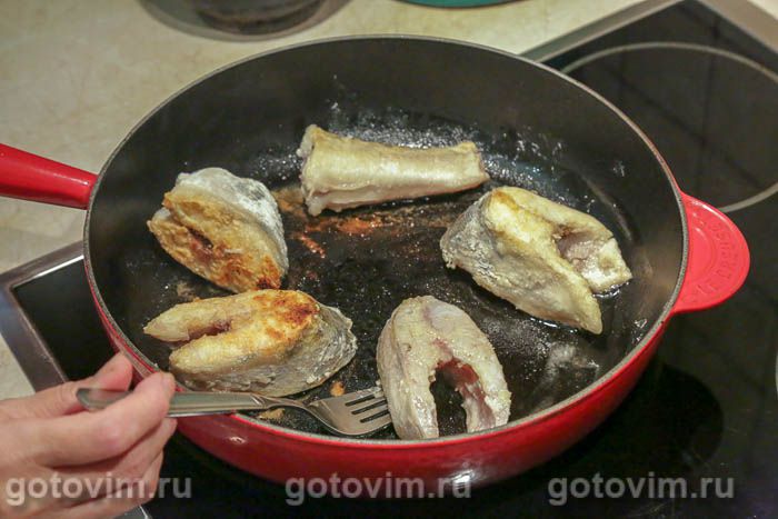 Фотографии рецепта Жареный судак с луком и лисичками, 06 Жареный судак с луком и лисичками, Шаг 06
