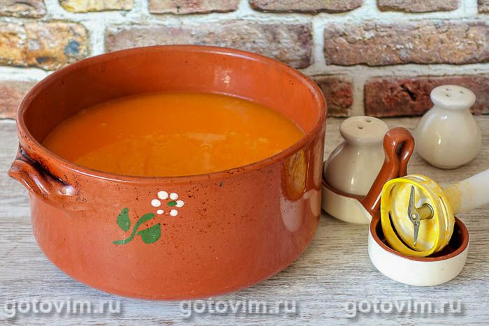 Фотографии рецепта Тыквенный суп с колбасой калабреза по-бразильски, 04 Тыквенный суп с колбасой калабреза по-бразильски, Шаг 04