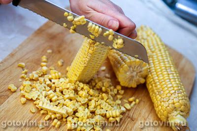 Фотографии рецепта Суп из цесарки с молодой кукурузой и цветной капустой, 02 Суп из цесарки с молодой кукурузой и цветной капустой, Шаг 02