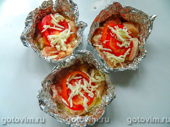 Фотографии рецепта Курица в фольге с картошкой, 05 Курица в фольге с картошкой, Шаг 05
