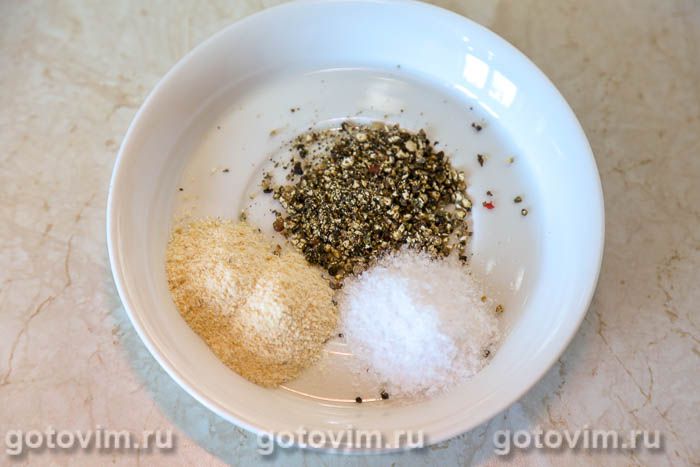 Фотографии рецепта Свиная грудинка, запеченная целым куском на шампурах (на мангале), 02 Свиная грудинка, запеченная целым куском на шампурах (на мангале), Шаг 02