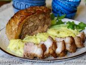 Свиная грудинка в маринаде с ржаным солодом, запеченная в духовке