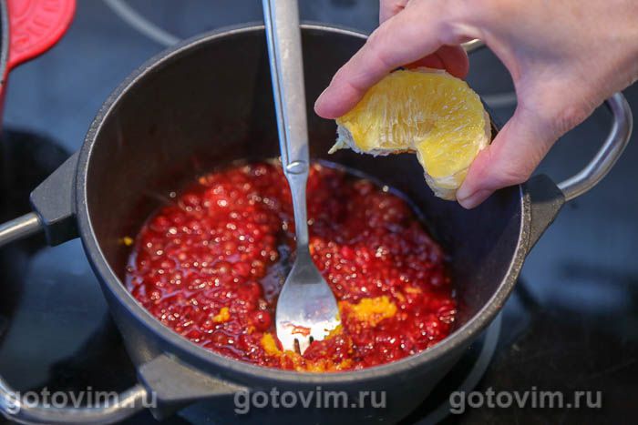 Фотографии рецепта Свиная грудинка, запеченная с глазурью из смородины с апельсином, 07 Свиная грудинка, запеченная с глазурью из смородины с апельсином, Шаг 07