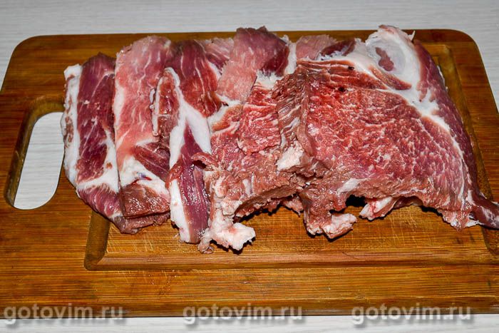 Фотографии рецепта Отбивные из свинины на сковороде в панировке из кукурузных хлопьев, 01 Отбивные из свинины на сковороде в панировке из кукурузных хлопьев, Шаг 01