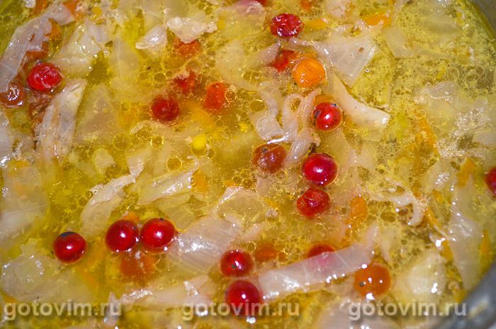Фотографии рецепта Свиные ножки с калиной и горохом, 04 Свиные ножки с калиной и горохом, Шаг 04