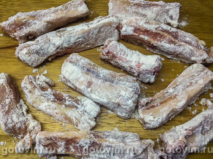 Фотографии рецепта Квашеная капуста со свиными ребрышками и яблоком, 02 Квашеная капуста со свиными ребрышками и яблоком, Шаг 02