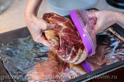Фотографии рецепта Мясо в духовке по-китайски (Honey Char Siu), 04 Мясо в духовке по-китайски (Honey Char Siu), Шаг 04