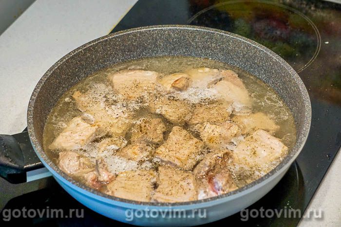 Фотографии рецепта Свинина в сливочном соусе, 04 Свинина в сливочном соусе, Шаг 04