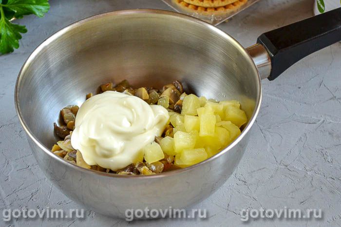 Фотографии рецепта Тарталетки с грибами и ананасом, 04 Тарталетки с грибами и ананасом, Шаг 04