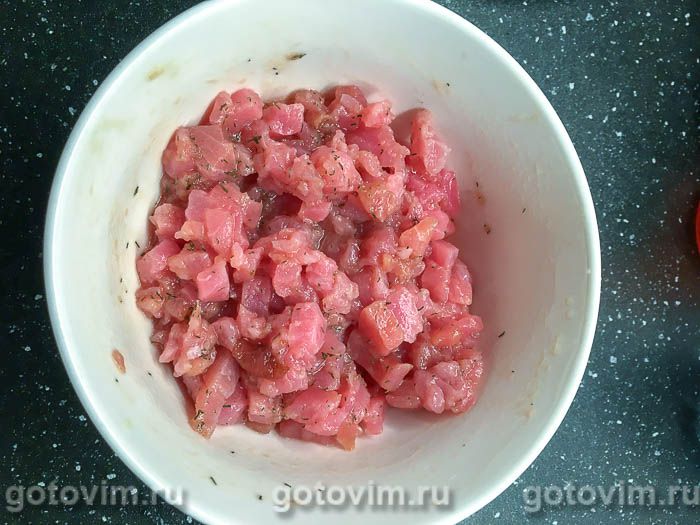 Фотографии рецепта Тартар из тунца с авокадо и свежим огурцом, 04 Тартар из тунца с авокадо и свежим огурцом, Шаг 04