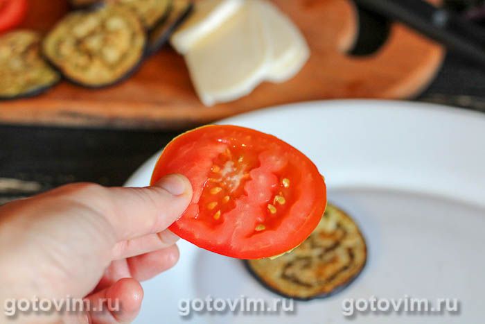 Фотографии рецепта Теплый салат с баклажаном и сыром моцарелла, 04 Теплый салат с баклажаном и сыром моцарелла, Шаг 04