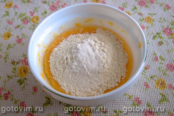 Фотографии рецепта Тыквенный кекс с орехами, 04 Тыквенный кекс с орехами, Шаг 04