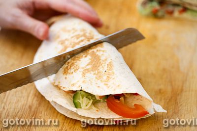 Фотографии рецепта Тортильи с мясом, овощами и соусом из авокадо, 12 Тортильи с мясом, овощами и соусом из авокадо, Шаг 12