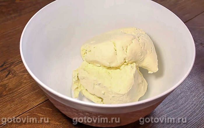 Фотографии рецепта Торт без выпечки из творога, фруктов и желатина «Корона», 02 Торт без выпечки из творога, фруктов и желатина «Корона», Шаг 02