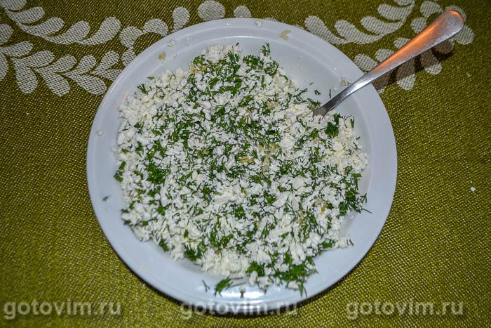 Фотографии рецепта Сырный рулет с творогом и красной рыбы , 06 Сырный рулет с творогом и красной рыбы , Шаг 06