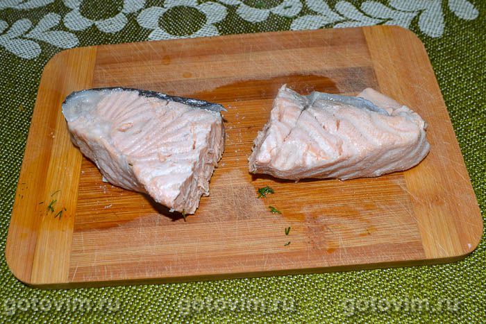 Фотографии рецепта Сырный рулет с творогом и красной рыбы , 07 Сырный рулет с творогом и красной рыбы , Шаг 07