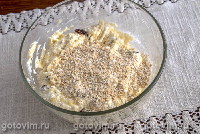 Фотографии рецепта Творожно-банановое печенье с финиками (без муки, яиц и сахара), 04 Творожно-банановое печенье с финиками (без муки, яиц и сахара), Шаг 04