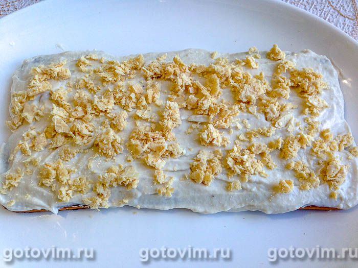 Фотографии рецепта Творожно-банановый торт из печенья без выпечки, 10 Творожно-банановый торт из печенья без выпечки, Шаг 10