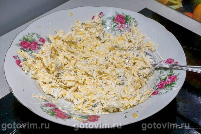 Фотографии рецепта Творожная лепешка с сырной начинкой, 04 Творожная лепешка с сырной начинкой, Шаг 04