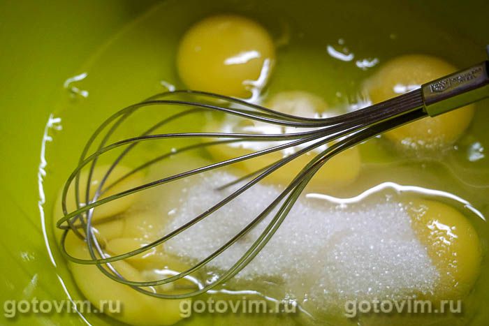Фотографии рецепта Творожная запеканка с персиками и изюмом, 01 Творожная запеканка с персиками и изюмом, Шаг 01