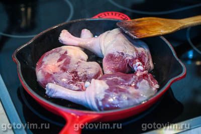 Фотографии рецепта Утиные ножки с курагой, морковью и яблоками, 02 Утиные ножки с курагой, морковью и яблоками, Шаг 02