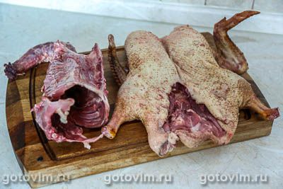 Фотографии рецепта Утка с яблоками (без костей), 04 Утка с яблоками (без костей), Шаг 04