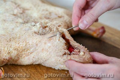 Фотографии рецепта Утка с яблоками (без костей), 09 Утка с яблоками (без костей), Шаг 09