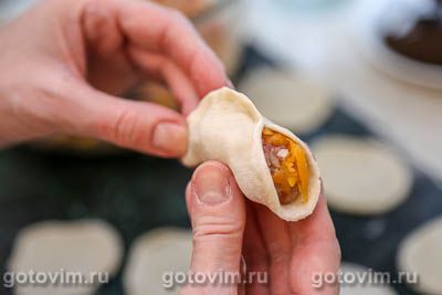 Фотографии рецепта Вареники с тыквой и мясом, 07 Вареники с тыквой и мясом, Шаг 07