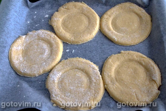 Фотографии рецепта Творожные ватрушки с крыжовником и штрейзелем, 05 Творожные ватрушки с крыжовником и штрейзелем, Шаг 05