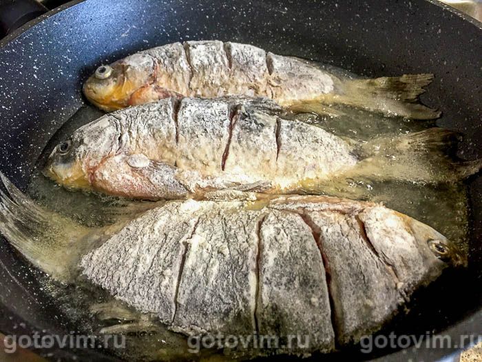 Фотографии рецепта Жареный карась, 04 Жареный карась, Шаг 04