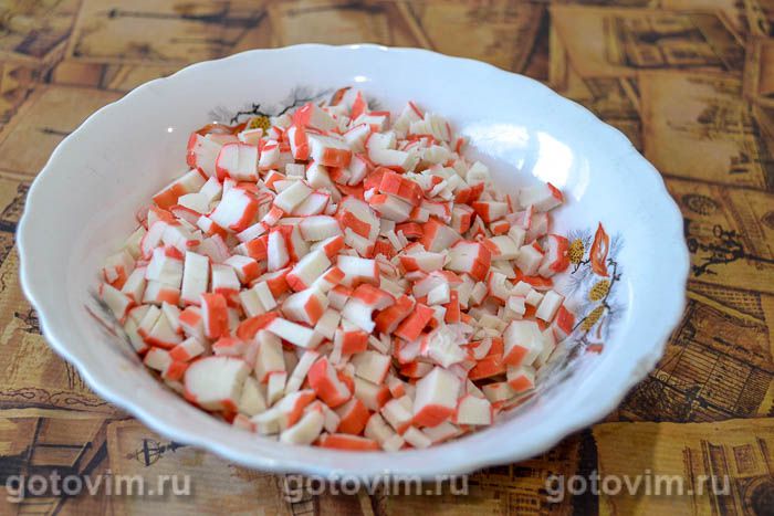 Фотографии рецепта Лаваш с крабовыми палочками, сыром и яйцом, 01 Лаваш с крабовыми палочками, сыром и яйцом, Шаг 01