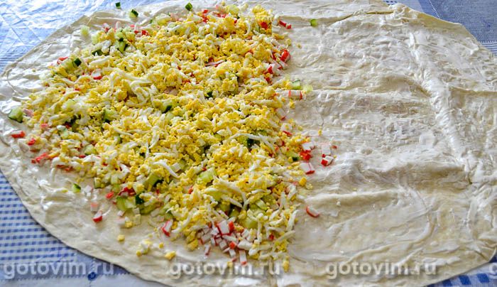 Фотографии рецепта Лаваш с крабовыми палочками, сыром и яйцом, 07 Лаваш с крабовыми палочками, сыром и яйцом, Шаг 07