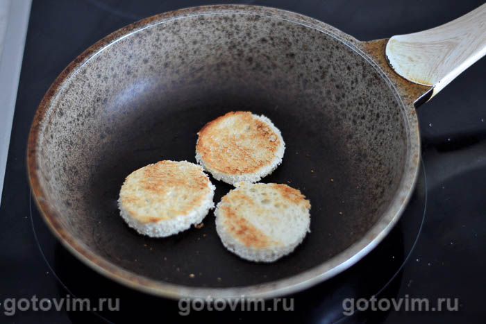 Фотографии рецепта Капрезе - итальянская закуска с моцареллой и помидорами черри, 02 Капрезе - итальянская закуска с моцареллой и помидорами черри, Шаг 02