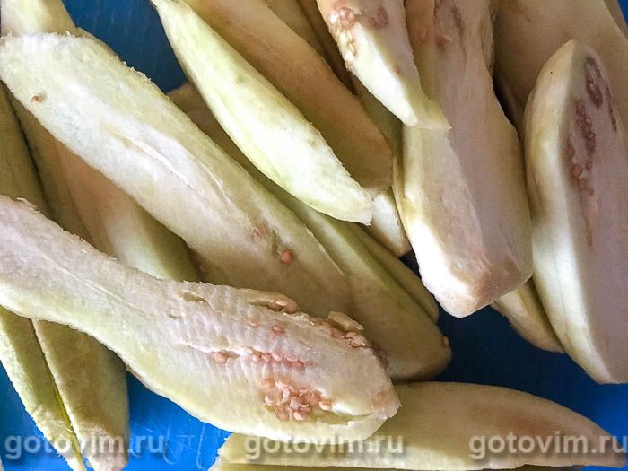 Фотографии рецепта Салат из жареных баклажанов со свежими овощами, 01 Салат из жареных баклажанов со свежими овощами, Шаг 01