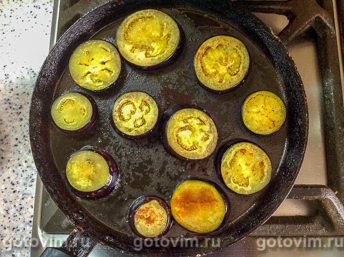 Фотографии рецепта Закуска из баклажанов с помидорами и чесноком, 02 Закуска из баклажанов с помидорами и чесноком, Шаг 02
