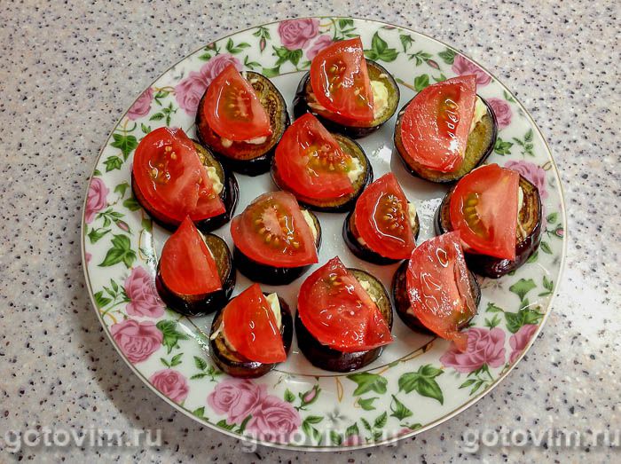 Фотографии рецепта Закуска из баклажанов с помидорами и чесноком, 05 Закуска из баклажанов с помидорами и чесноком, Шаг 05