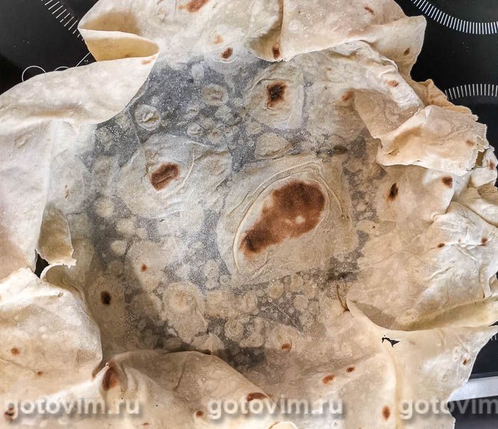 Фотографии рецепта Конвертик из лаваша с колбасой, сыром и яйцом на сковороде, 01 Конвертик из лаваша с колбасой, сыром и яйцом на сковороде, Шаг 01