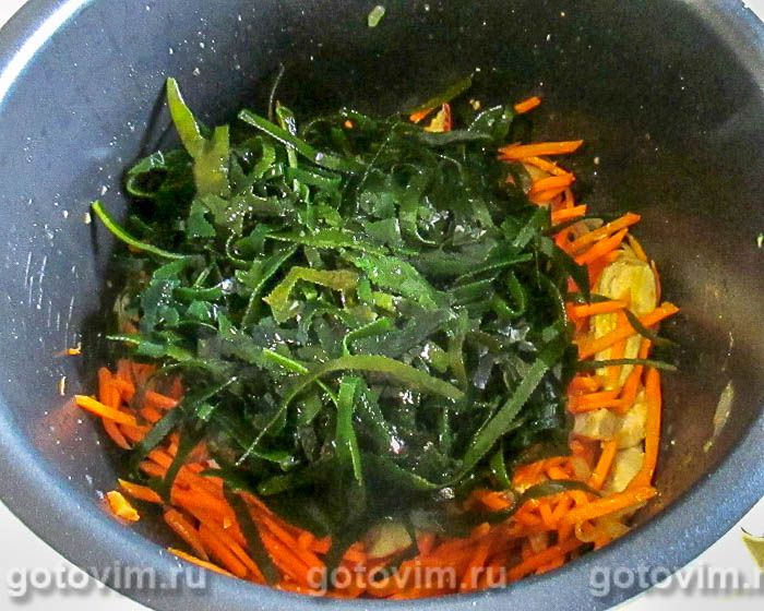 Фотографии рецепта Закуска с куриным мясом и морской капустой в мультиварке, 06 Закуска с куриным мясом и морской капустой в мультиварке, Шаг 06