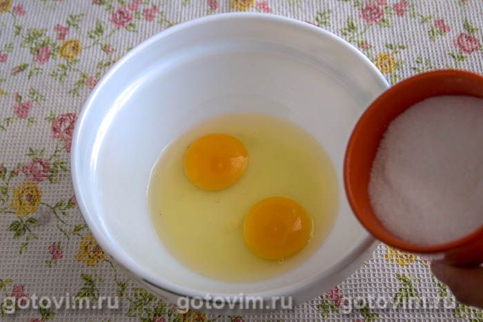 Фотографии рецепта Быстрый заливной кекс с алычой и яблоками, 01 Быстрый заливной кекс с алычой и яблоками, Шаг 01
