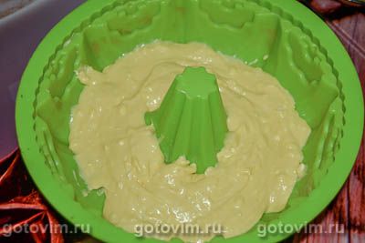 Фотографии рецепта Заливной пирог с сосисками и сыром, 04 Заливной пирог с сосисками и сыром, Шаг 04