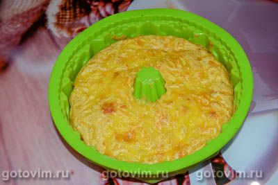 Фотографии рецепта Заливной пирог с сосисками и сыром, 08 Заливной пирог с сосисками и сыром, Шаг 08