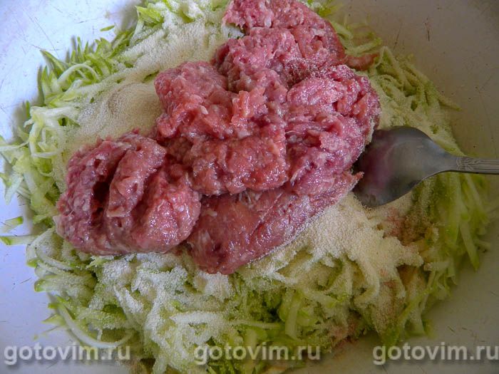 Фотографии рецепта Запеканка из кабачков с фаршем, 04 Запеканка из кабачков с фаршем, Шаг 04