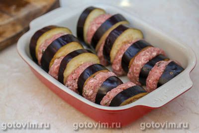 Фотографии рецепта Запеканка из баклажанов с котлетами, 04 Запеканка из баклажанов с котлетами, Шаг 04