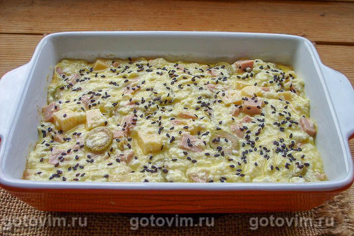 Фотографии рецепта Творожная запеканка с сыром, сосисками и оливками, 08 Творожная запеканка с сыром, сосисками и оливками, Шаг 08