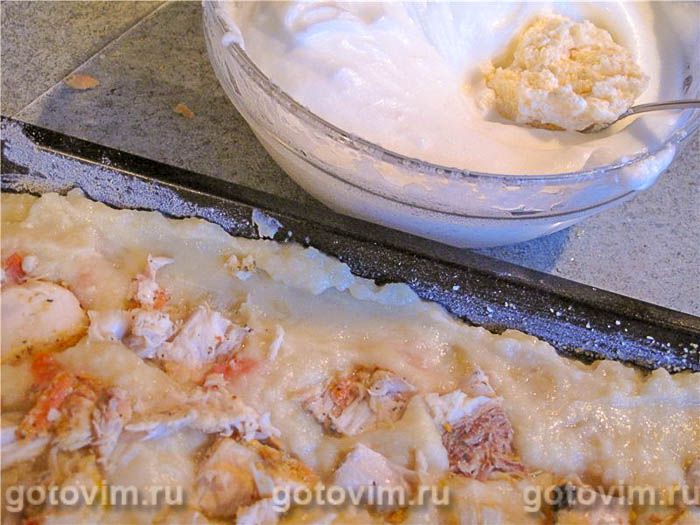 Фотографии рецепта Картофельная запеканка с рыбой под белковой шапкой, 02 Картофельная запеканка с рыбой под белковой шапкой, Шаг 02