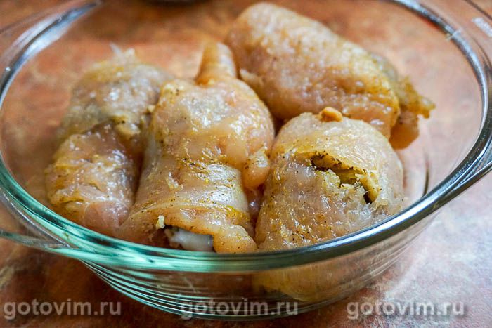 Фотографии рецепта Завитки из куриного филе с баклажанами и орехами в микроволновке, 08 Завитки из куриного филе с баклажанами и орехами в микроволновке, Шаг 08