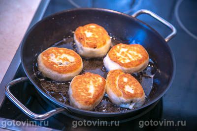 Фотографии рецепта Жареные пирожки с мясом, 11 Жареные пирожки с мясом, Шаг 11