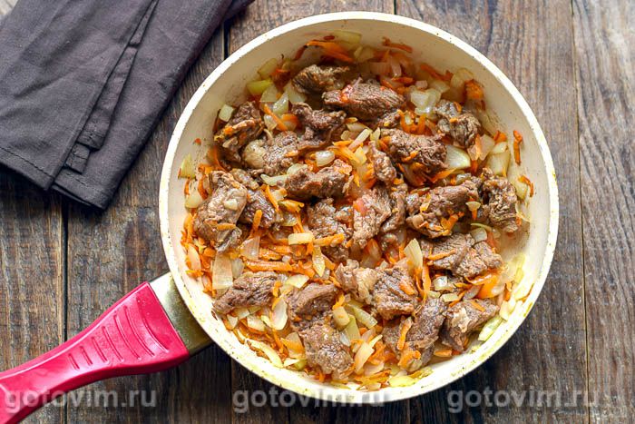 Фотографии рецепта Жаркое из говядины с картошкой и грибами, 02 Жаркое из говядины с картошкой и грибами, Шаг 02